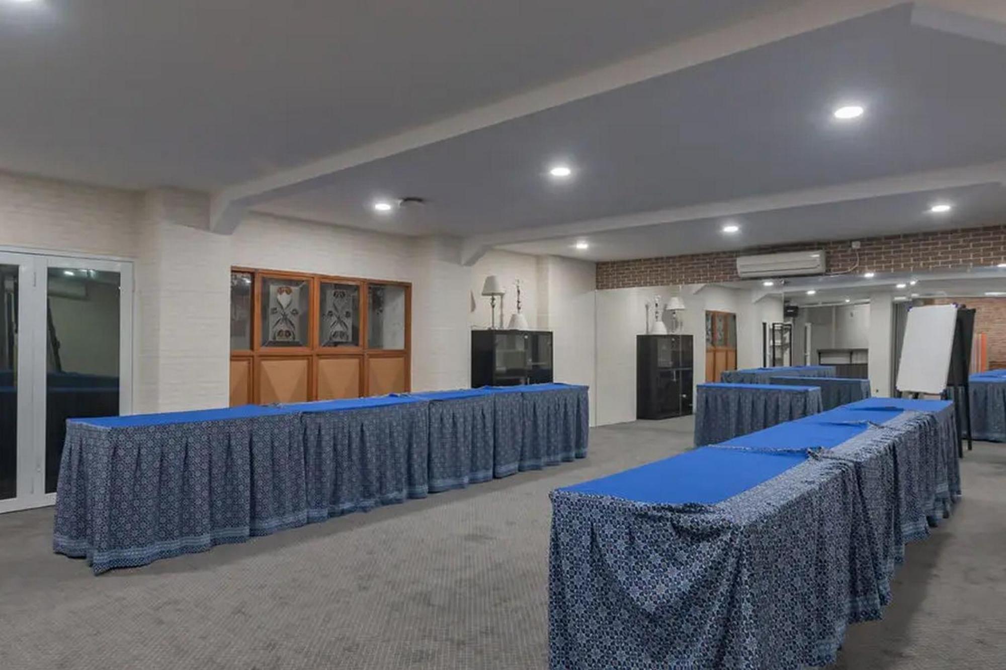 Reddoorz At Arwiga Hotel Near Rs Hasan Sadikin Bandung Bagian luar foto